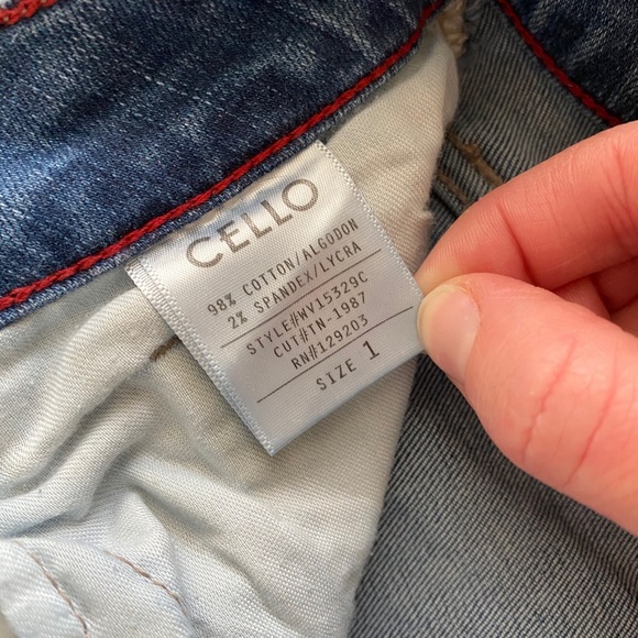 Cello Distressed Jeans - Picture 5 of 5